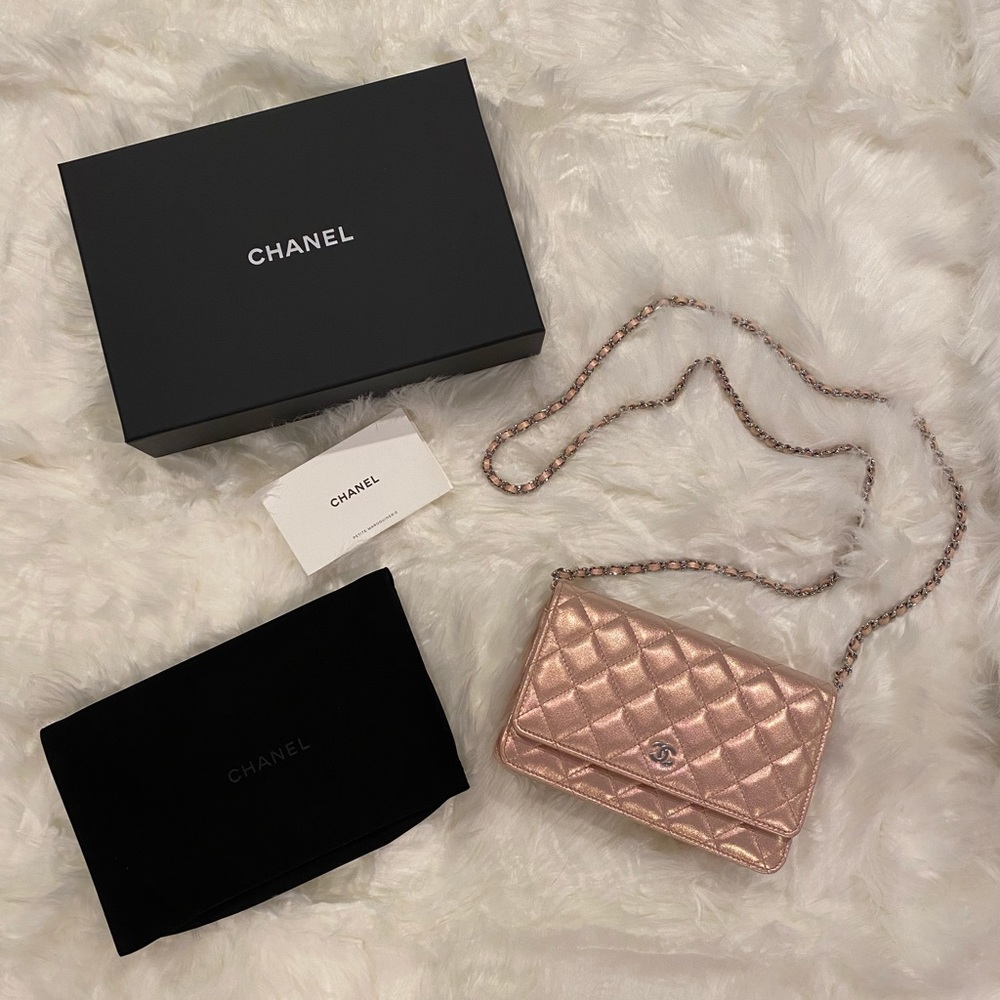NWT 21K Chanel Iridescent Pink WOC Wallet On Chain - Picture 4 of 16